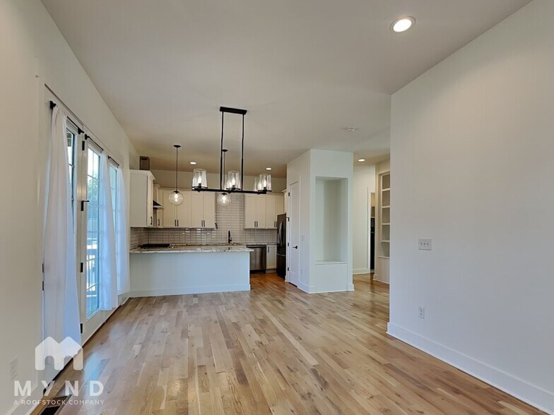 Building Photo - 131 Fain St
