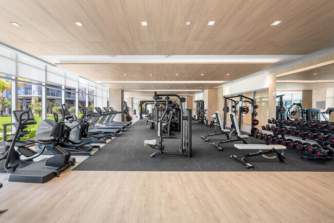 Building Photo - 220 Lake Shore Dr