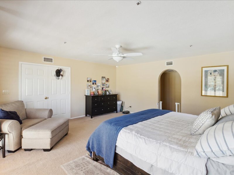 Building Photo - 10563 E Carol Ave