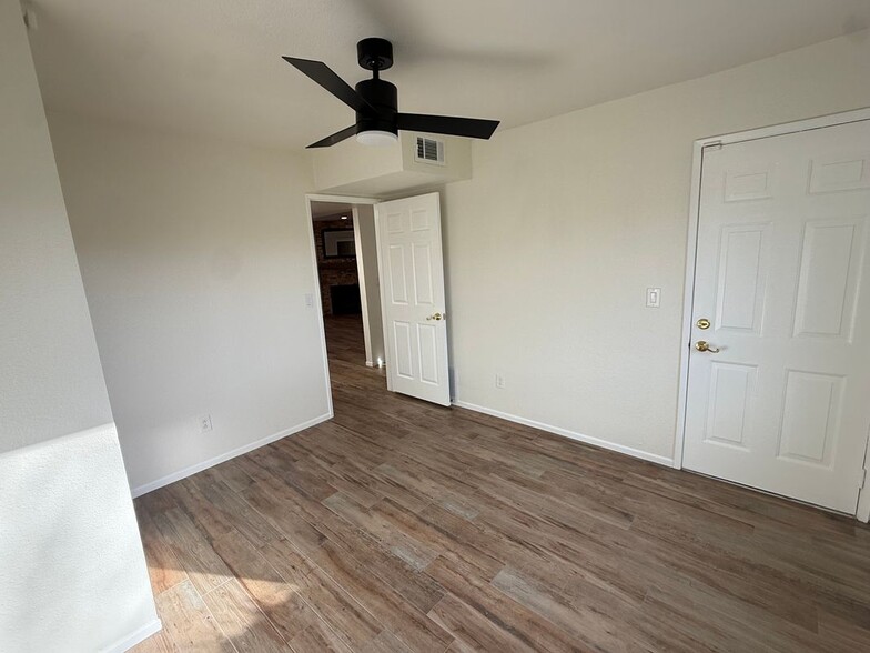 Building Photo - 43334 32nd St W