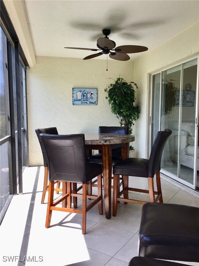 Building Photo - 440 Fox Haven Dr