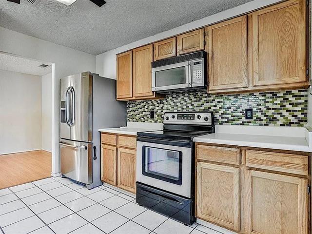 Building Photo - 2700 Amberton Pl