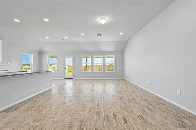 Building Photo - 224 Rollingwood Dr