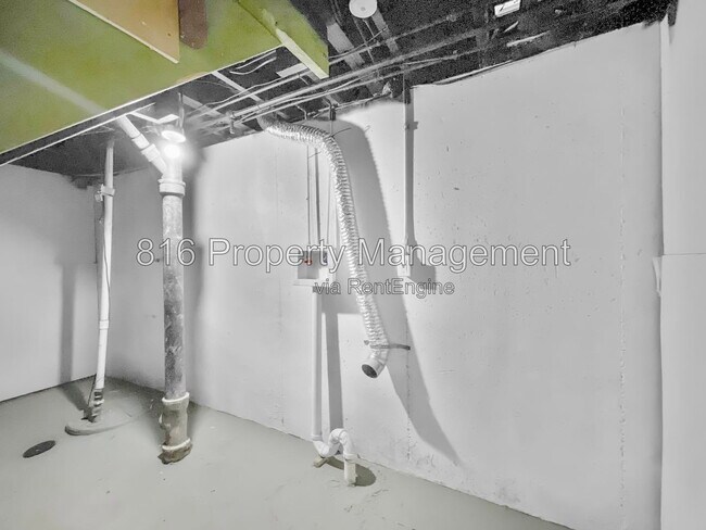 Building Photo - 16007 East 35th St S