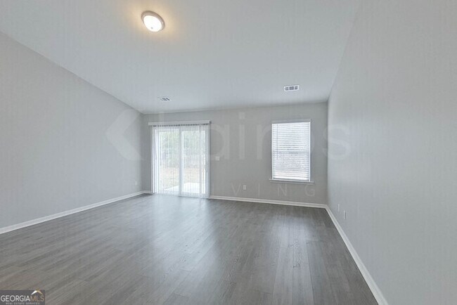 Building Photo - 124 Bluff Rd
