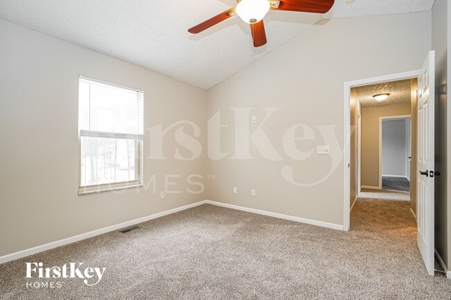 Building Photo - 339 Shyanne Dr