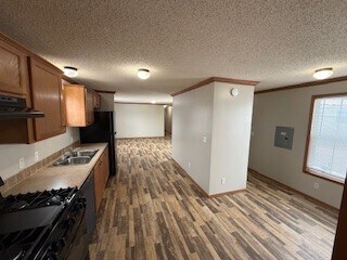 Building Photo - 134 Grand River Dr