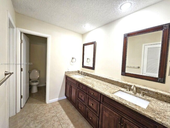 Building Photo - 3664 SW Quail Meadow Trail