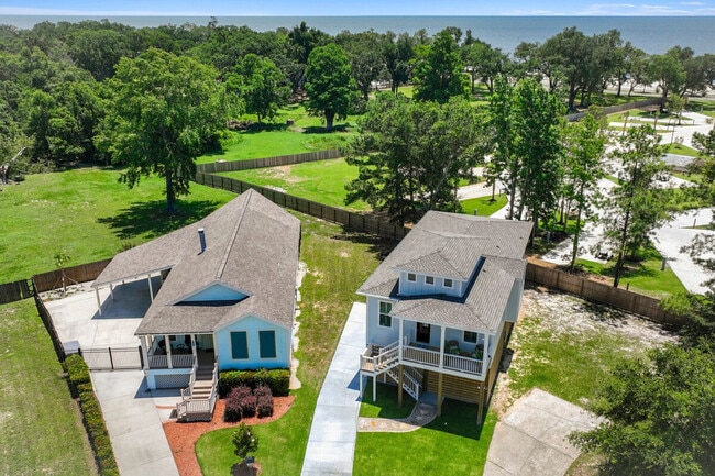 Building Photo - 1472 Georgia Pl