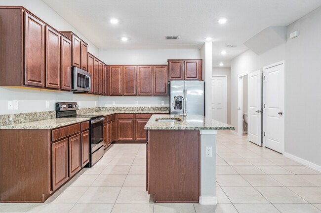 Building Photo - 32069 Blue Passing Loop