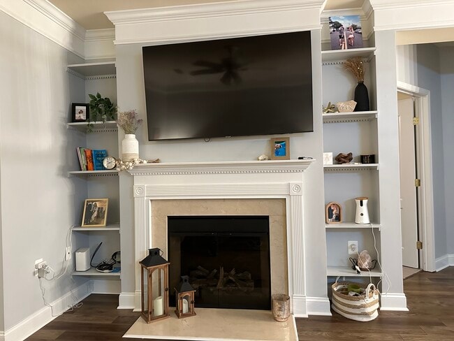 Building Photo - 23620 Overlook Park Dr