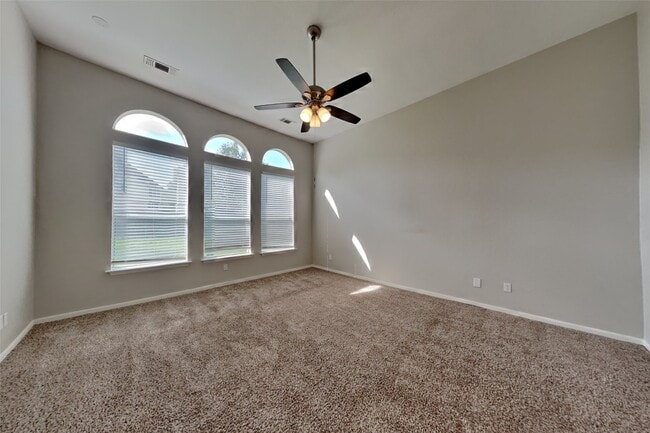 Building Photo - 10307 Summit Bridge Ln