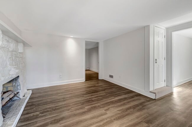 Building Photo - 2817 Blair Blvd