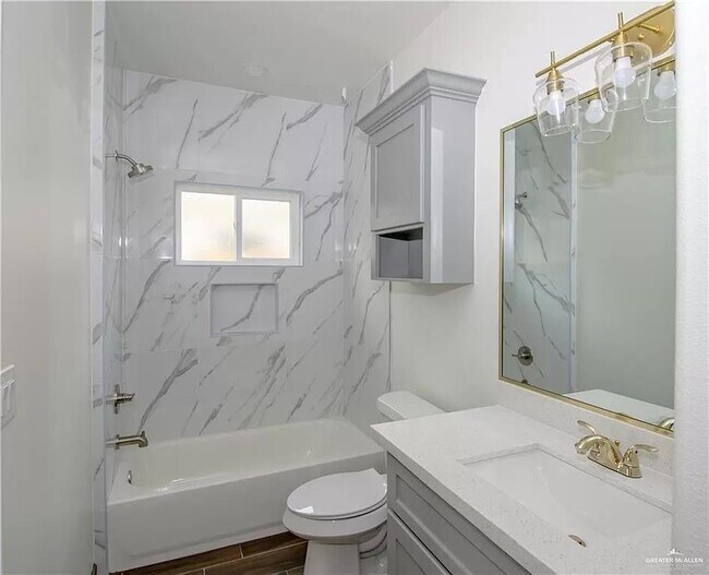 Building Photo - 18 W Sandlewood St