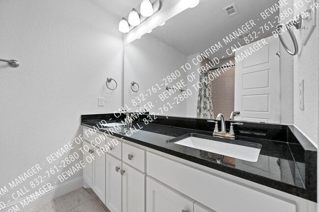 Building Photo - 5305 Winged Foot Dr