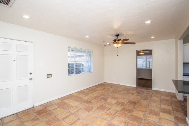 Building Photo - 3Br in historic disctric, 32nd St/Ind. Sch...