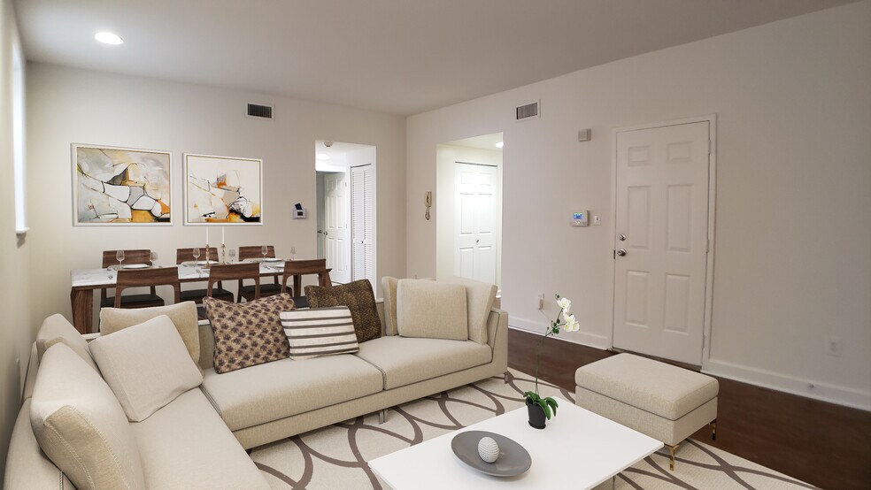 CWE 530 Union Blvd Saint Louis MO 63108 Apartment Finder