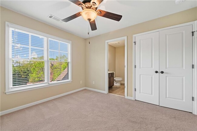 Building Photo - 2180 Hilltop Overlook Way