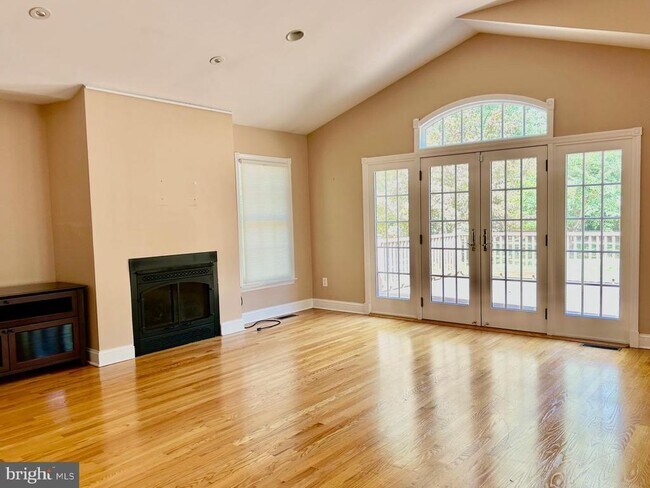 Building Photo - 328 Dodds Ln