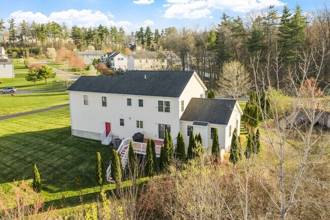 Building Photo - 16 Windsor Rd