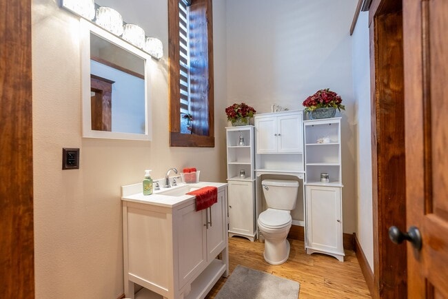 Building Photo - 101 N Main Ave