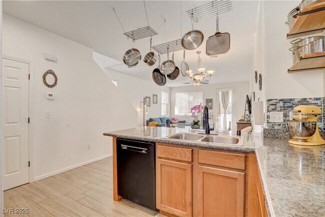 Building Photo - 5337 Brazelton St