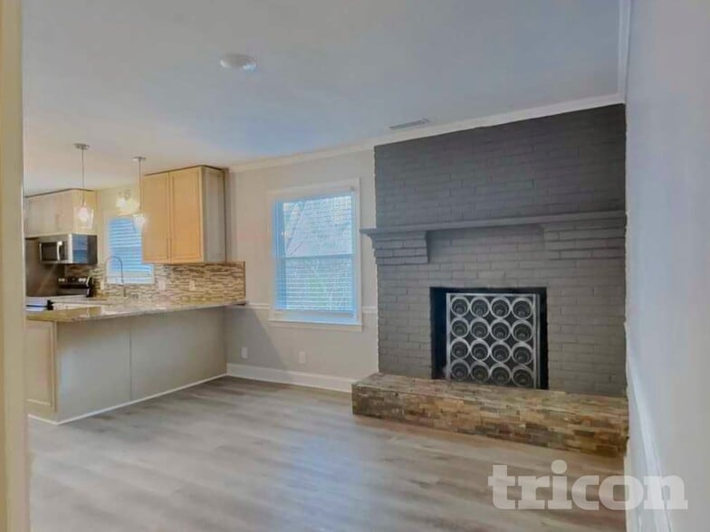 Building Photo - 1645 Ginger Dr