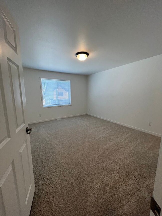 Building Photo - The Wilds Townhomes