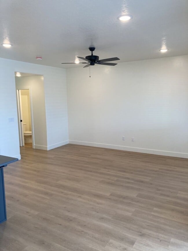 Building Photo - 3 Bed - 2.5 Bath, Newer Construction, Larg...