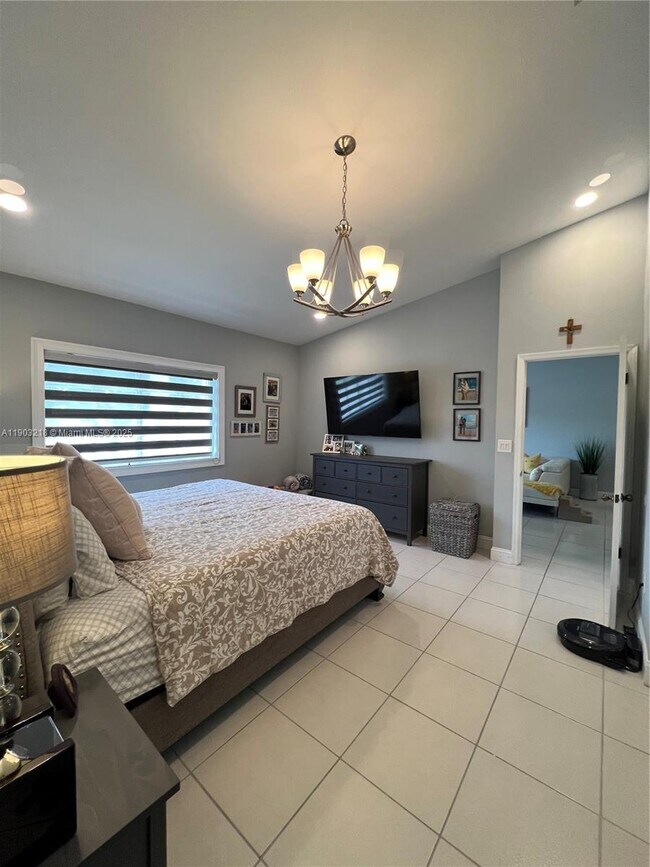 Building Photo - 14260 SW 57th Ln