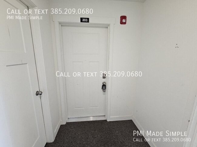 Building Photo - 783 E 550 S