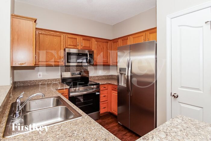 Building Photo - 12301 Carolina Crossing Dr