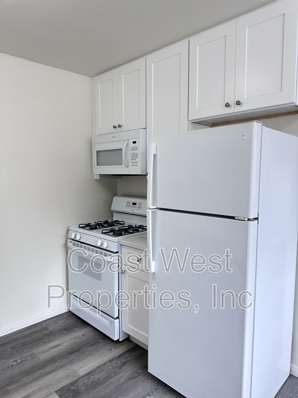 Building Photo - 1620 Reed Ave