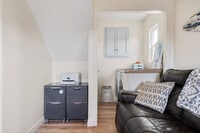 Building Photo - 301 Crocus Ct