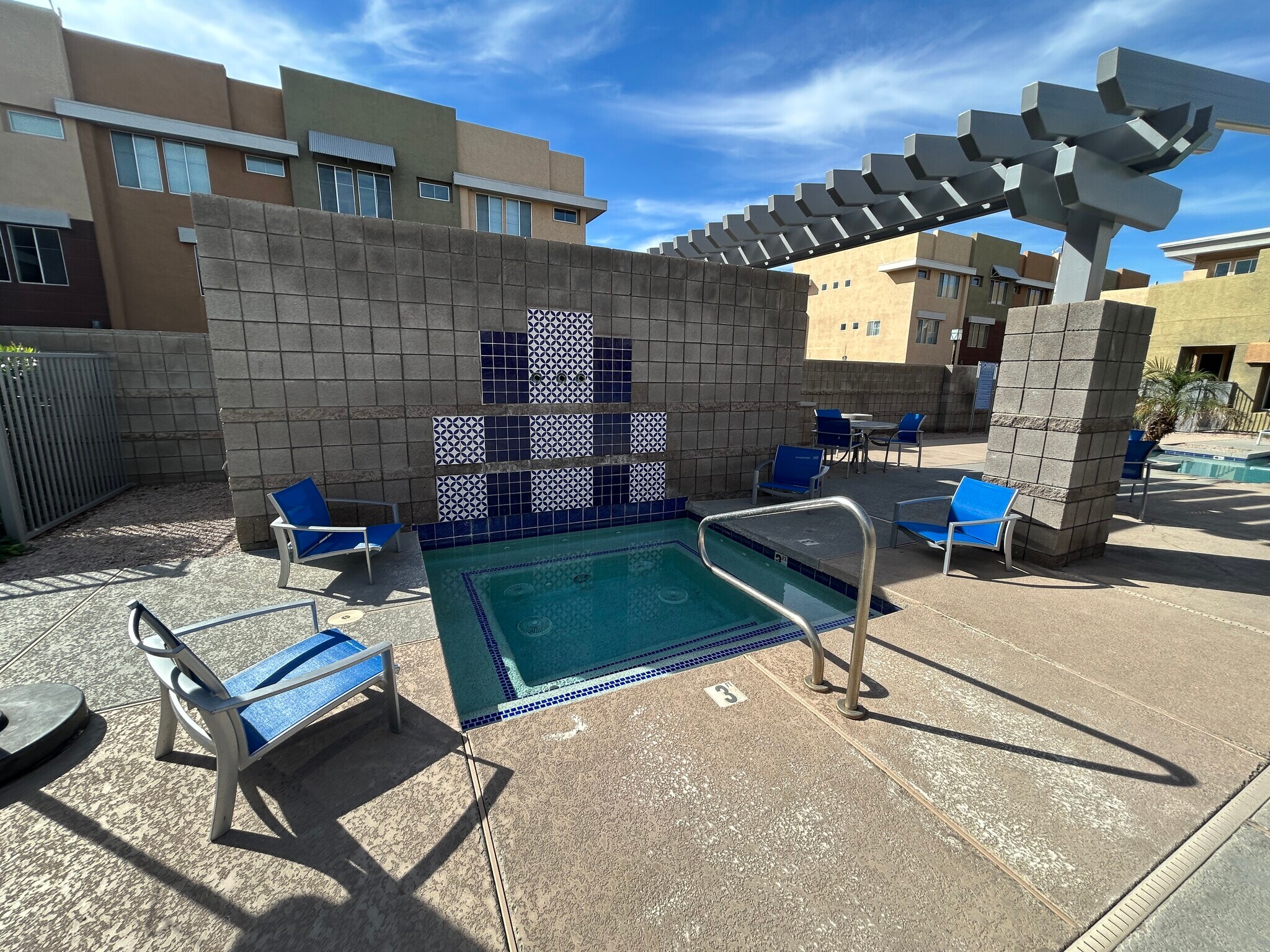 Building Photo - 6605 N 93rd Ave