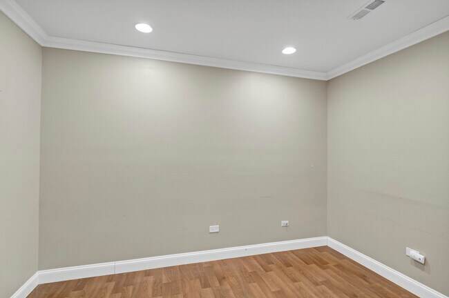 Building Photo - 426 Kingfisher Rd