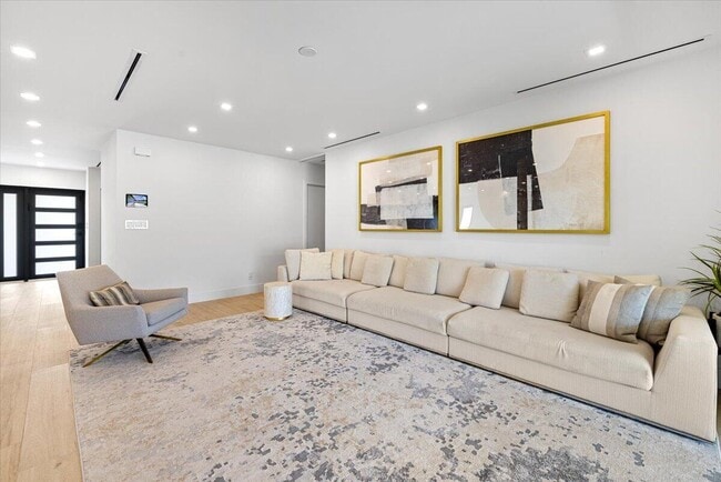 Building Photo - 6897 Terra Tranquila Dr