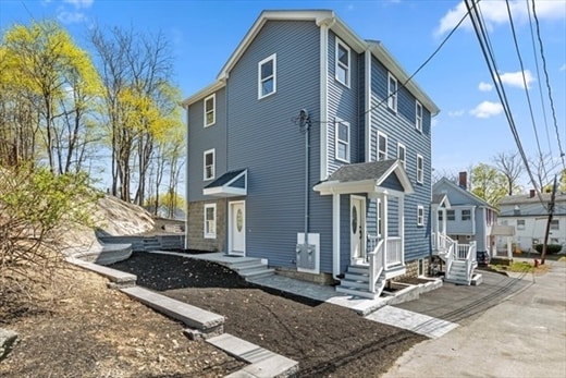 Building Photo - 22 James St