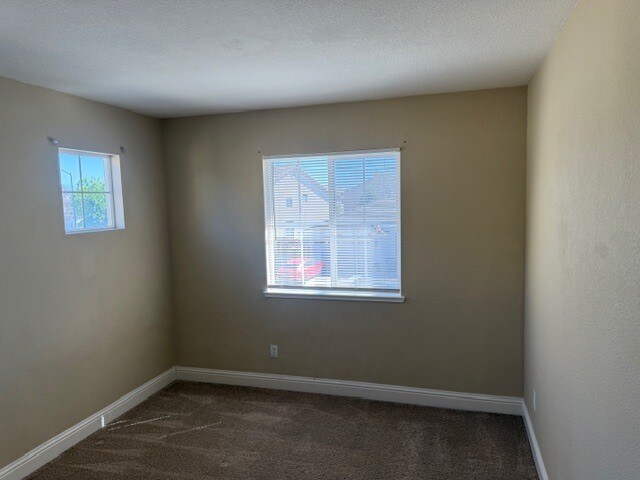 Building Photo - 2829 Hawkins Ln