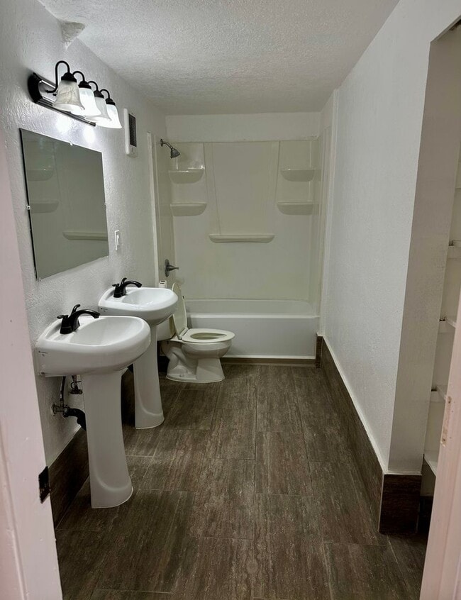 Building Photo - Charming 3 bedroom in Cedar City!
