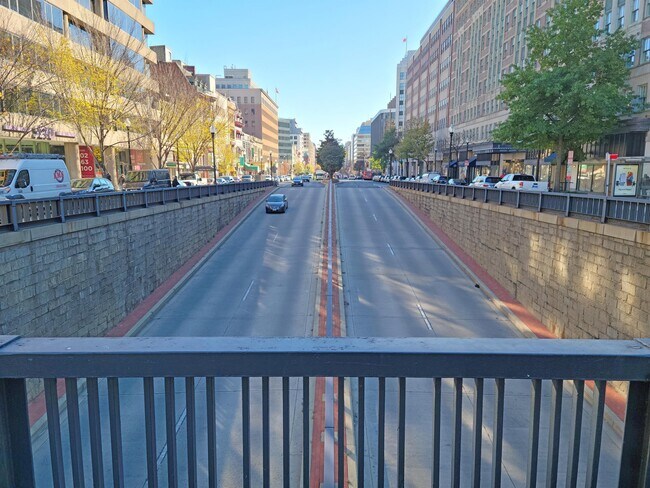 Building Photo - 1401 17th St NW