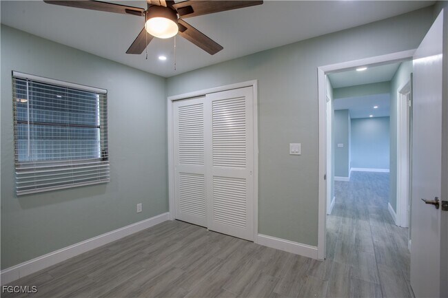 Building Photo - 348 Crestwood Ave