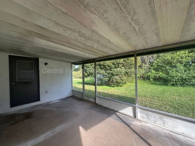 Building Photo - 213 Montana Ave