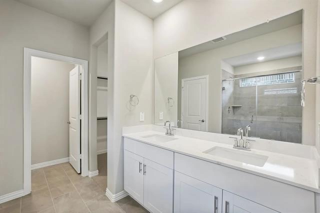 Building Photo - 936 Linden Ct