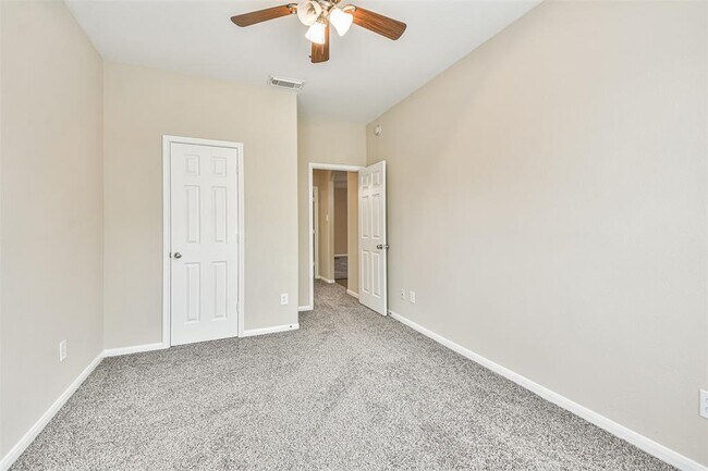 Building Photo - 15442 Lady Shery Ln