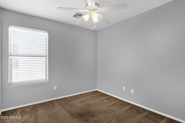 Building Photo - 509 E Daniella Dr