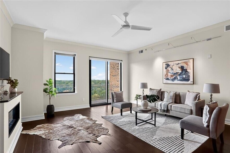 Building Photo - 2233 Peachtree Rd