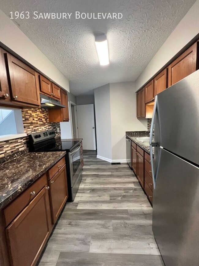 Building Photo - 1963 Sawbury Blvd