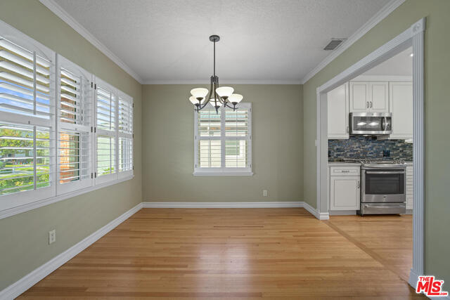 Building Photo - 7432 Westlawn Ave