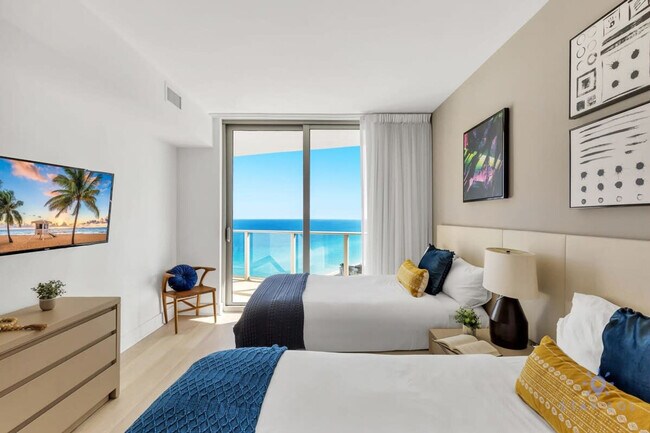 Building Photo - 4111 S Ocean Dr